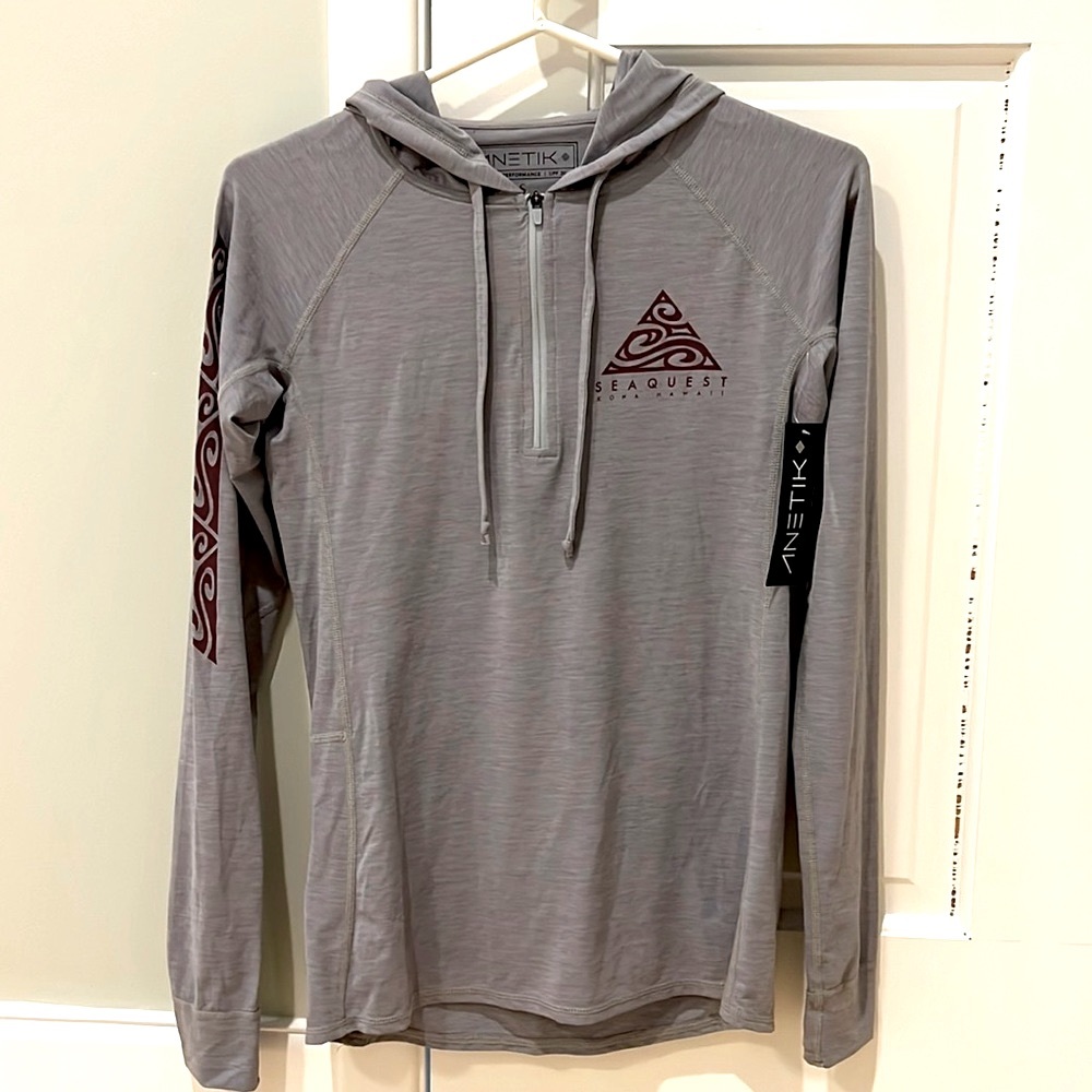 Anetik Premium Performance UPF 30+ Hooded Women’s Quarterzip Top, Size Small
